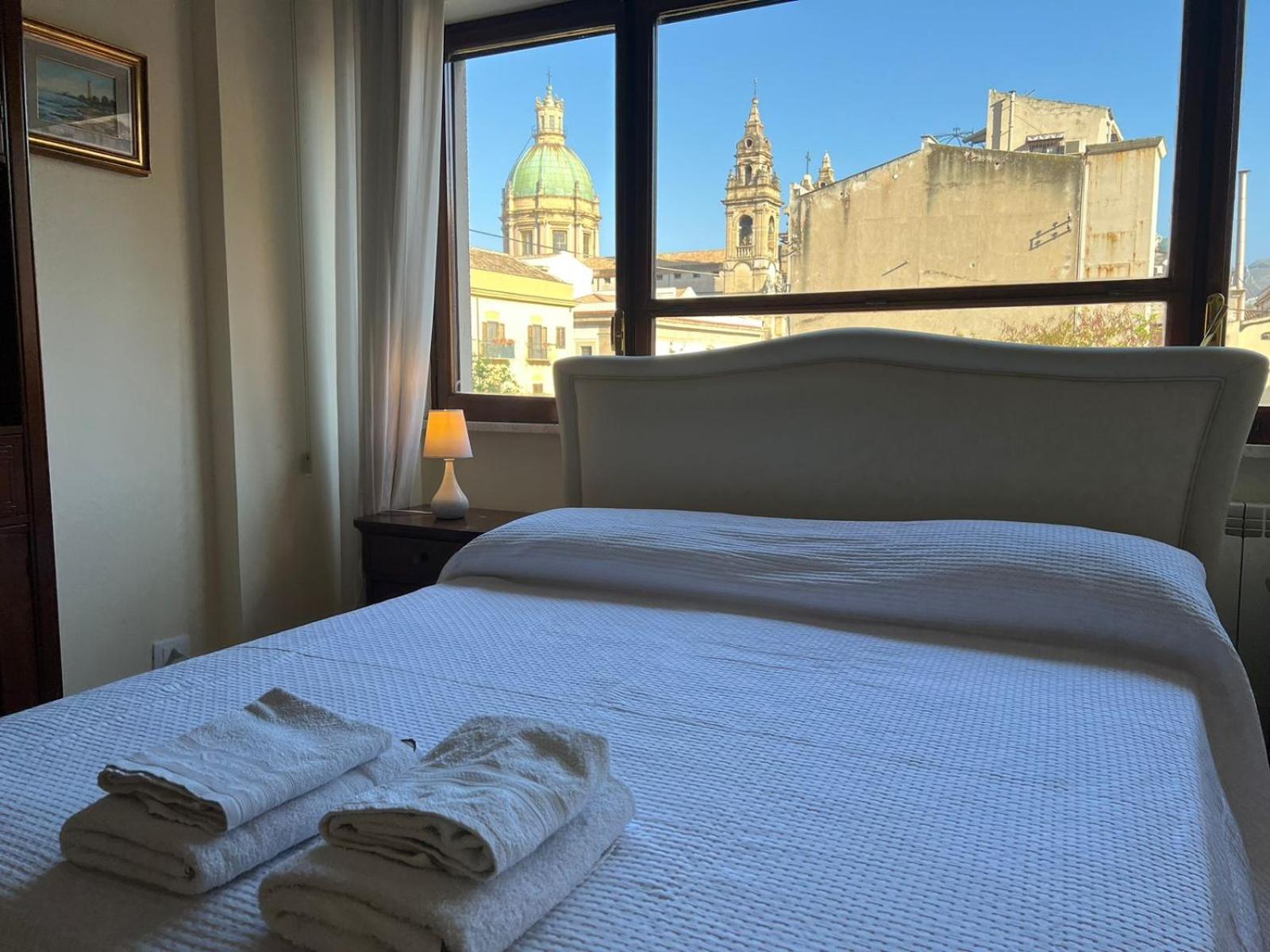 Cavoursuite Palermo Exteriör bild